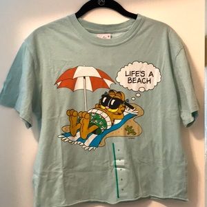 Garfield the cat crop tee “Life is a Beach”